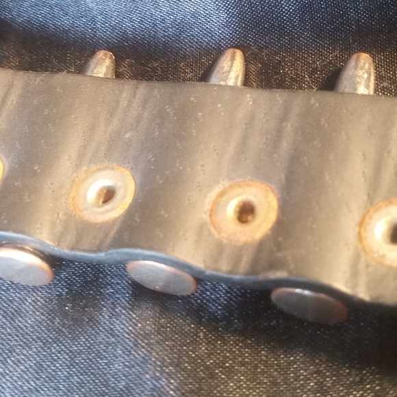 Vintage Black Leather Bracelet with Silver Bullets - Picture 6 of 15